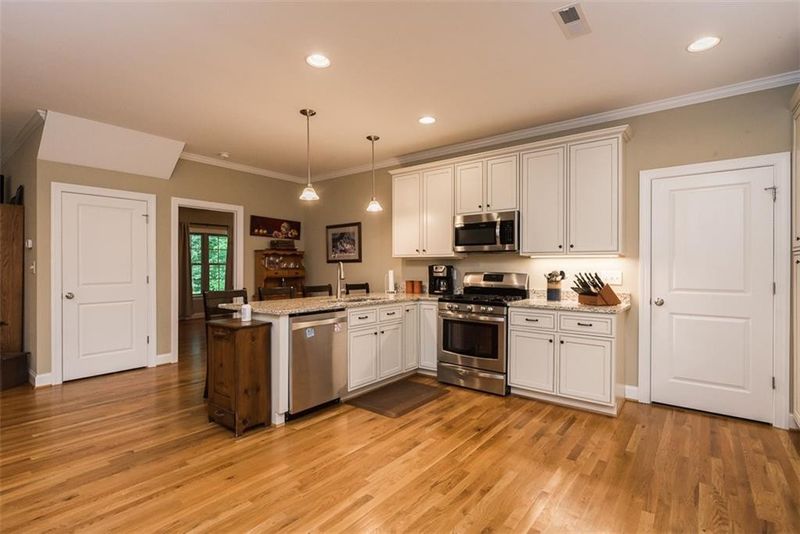 922 Arrowhead Ln, Mebane, NC 27302