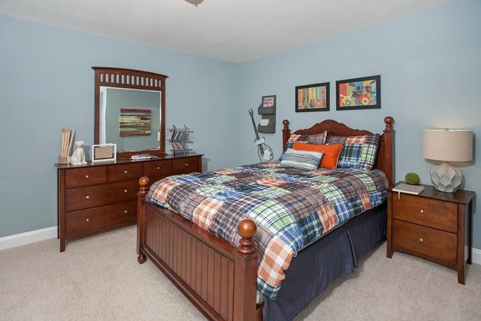 922 Avalon Dr, Mebane, NC 27302