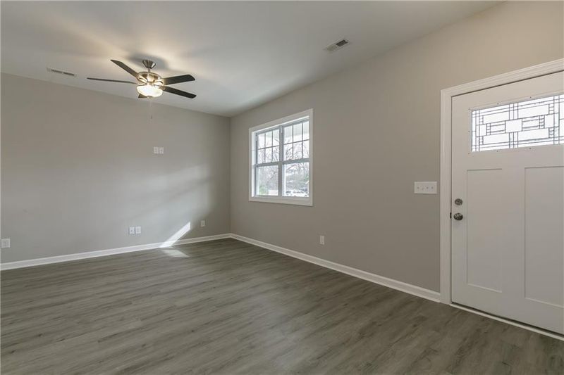 922 Bellvue St, Burlington, NC 27217