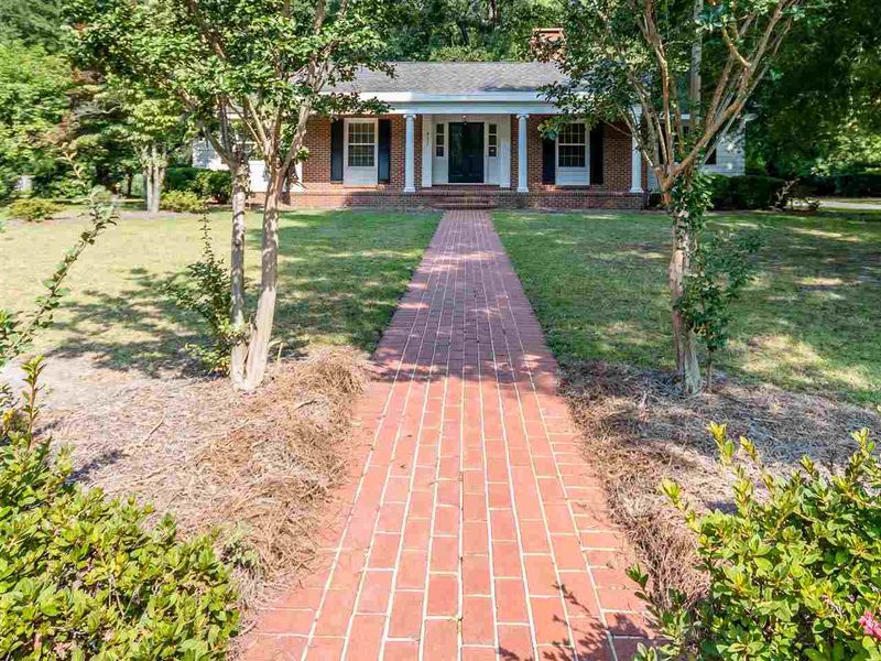 922 Chestnut Dr, Smithfield, NC 27577