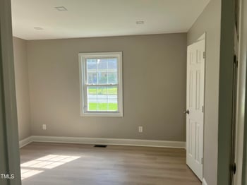 922 Dixie St, Burlington, NC 27217