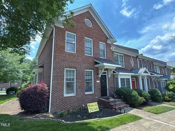922 Edgewater Cir, Chapel Hill, NC 27516