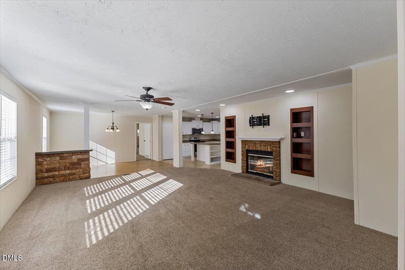 922 Humminfbird Rd, Four Oaks, NC 27524