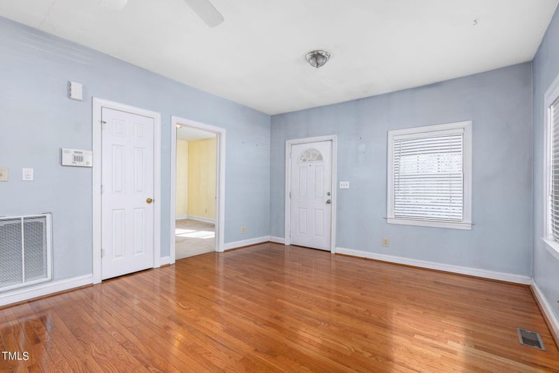 922 Onslow St, Durham, NC 27705