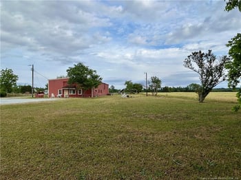 922 Opal Rd, Red Springs, NC 28377