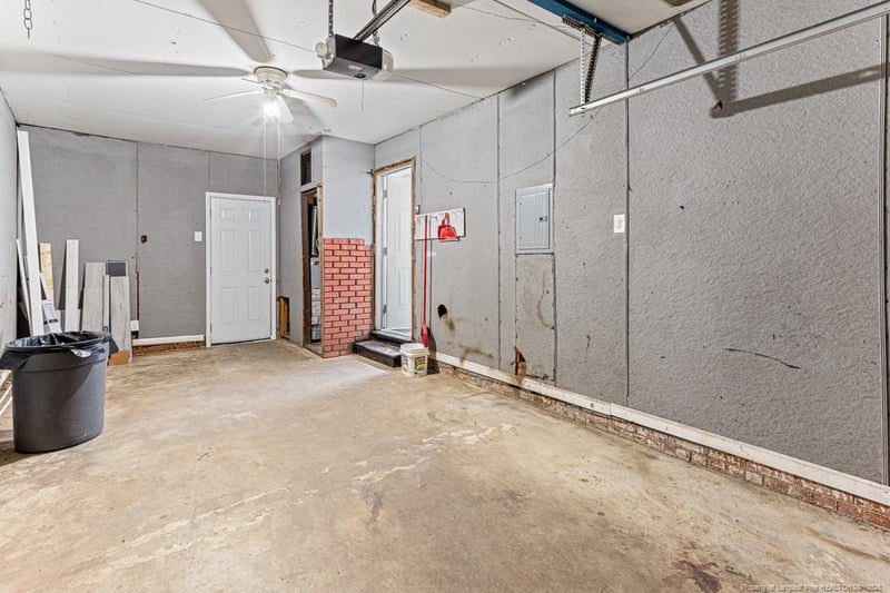 922 Rancho Dr, Fayetteville, NC 28303