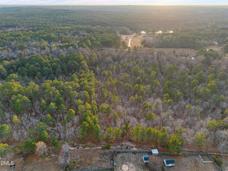 922 Roberts Rd, Sanford, NC 27332