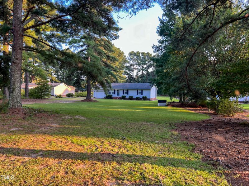 922 Woodruff Rd, Selma, NC 27576