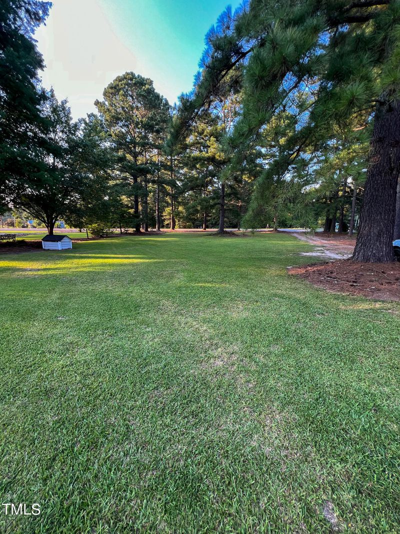 922 Woodruff Rd, Selma, NC 27576