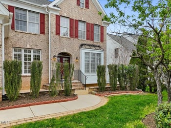 9220 Meadow Mist Ct, Raleigh, NC 27617