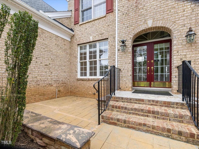 9220 Meadow Mist Ct, Raleigh, NC 27617