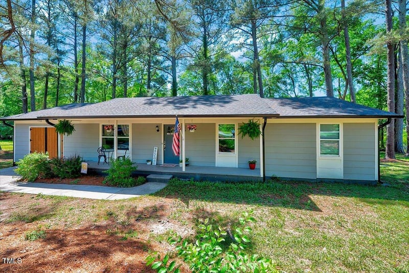 9220 Old Cascade Dr, Garner, NC 27529