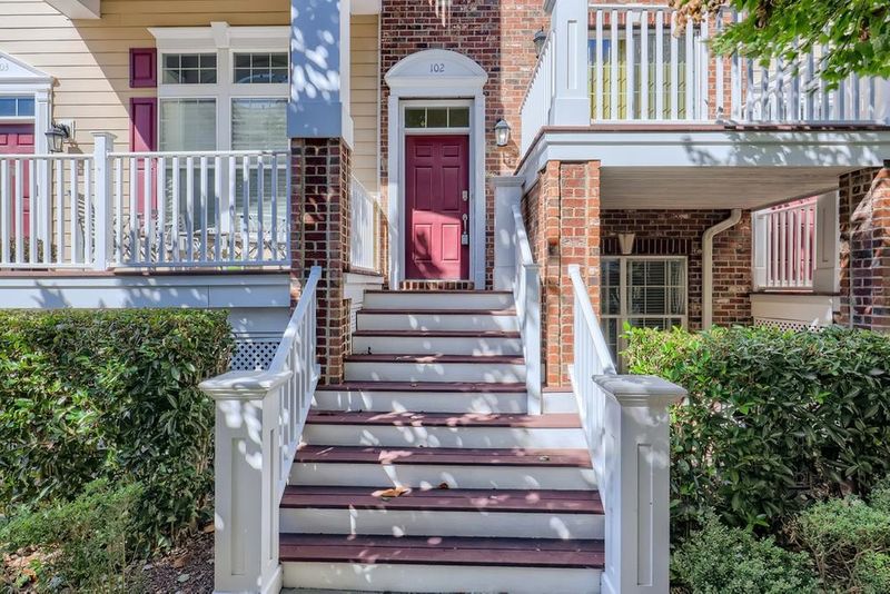 9221 Calabria Dr #102, Raleigh, NC 27617