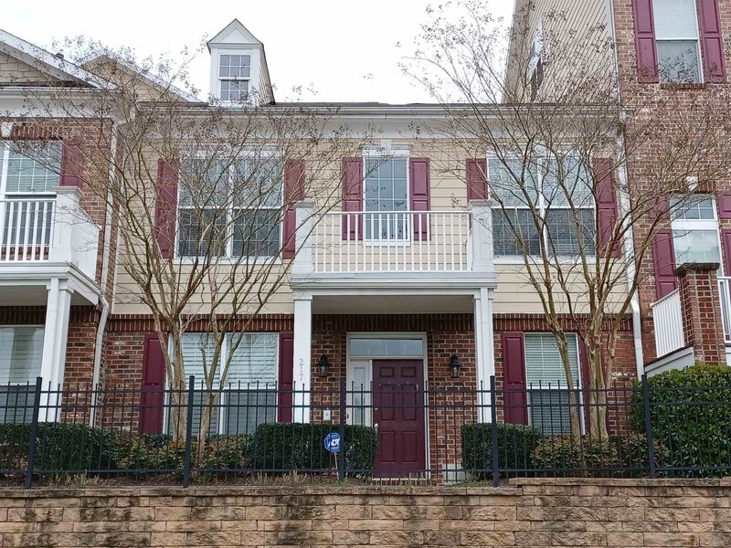 9221 Calabria Dr #217, Raleigh, NC 27617