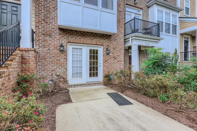 9224 Wooden Rd, Raleigh, NC 27617
