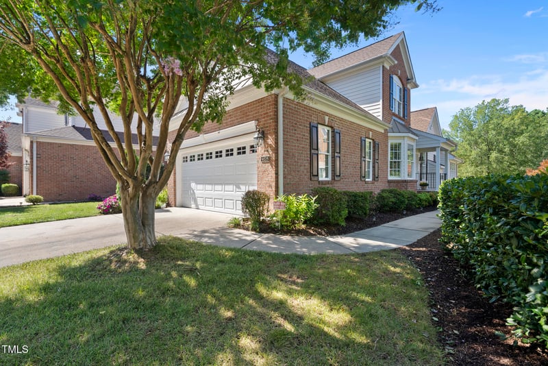 9225 Fawn Lake Dr, Raleigh, NC 27617