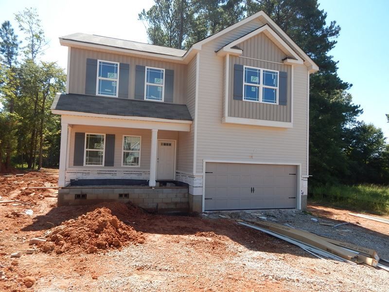 9228 Ashton Glen Dr, Zebulon, NC 27597