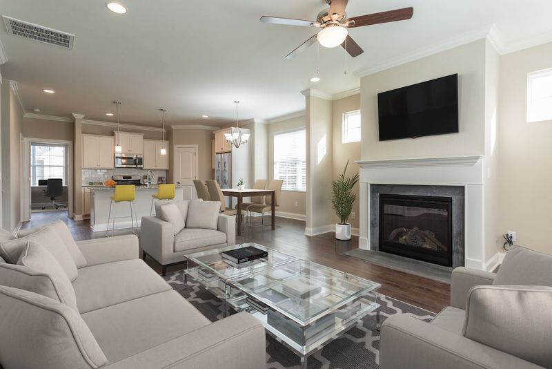 923 S Franklin St, Wake Forest, NC 27587