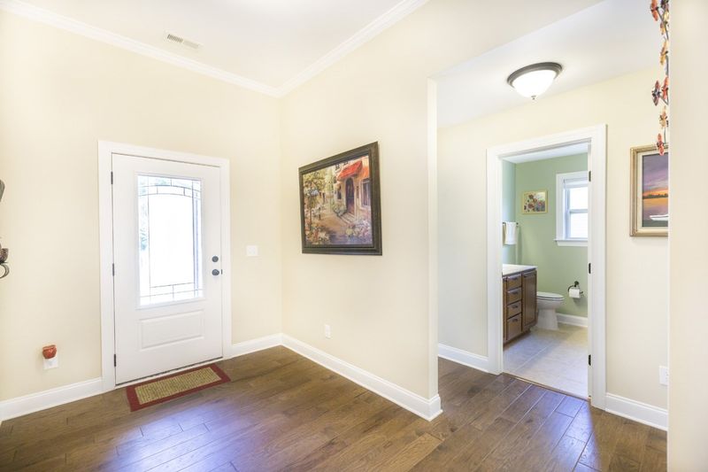 923 Longleaf Pine Pl, Mebane, NC 27302