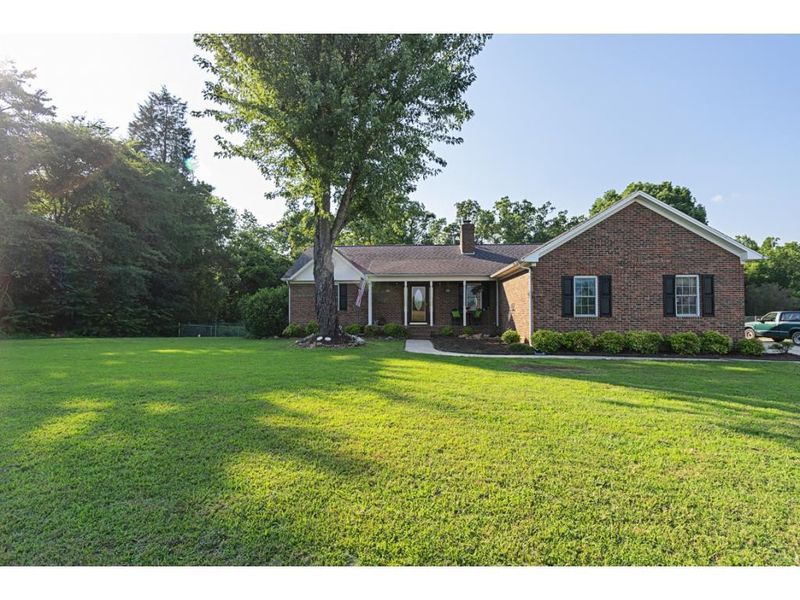 923 Rascoe Dameron Rd, Burlington, NC 27217