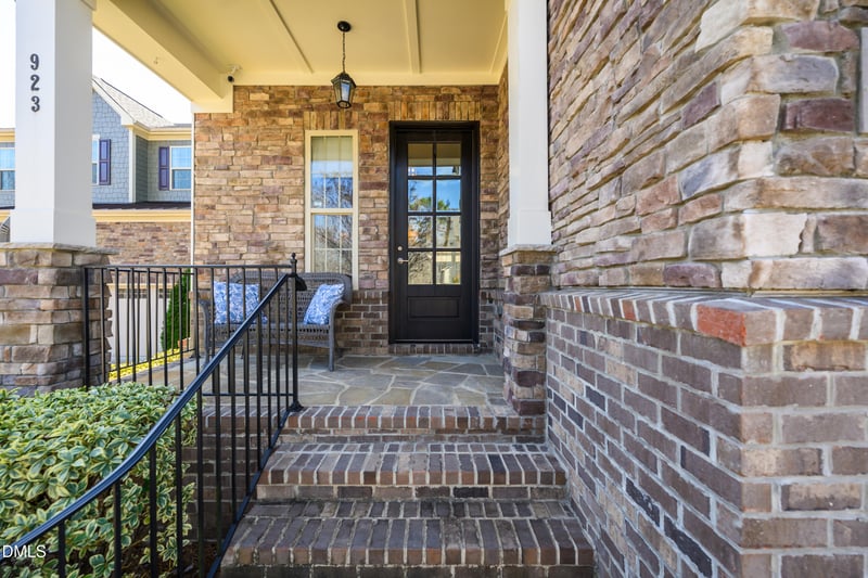 923 Regency Cottage Pl, Cary, NC 27518