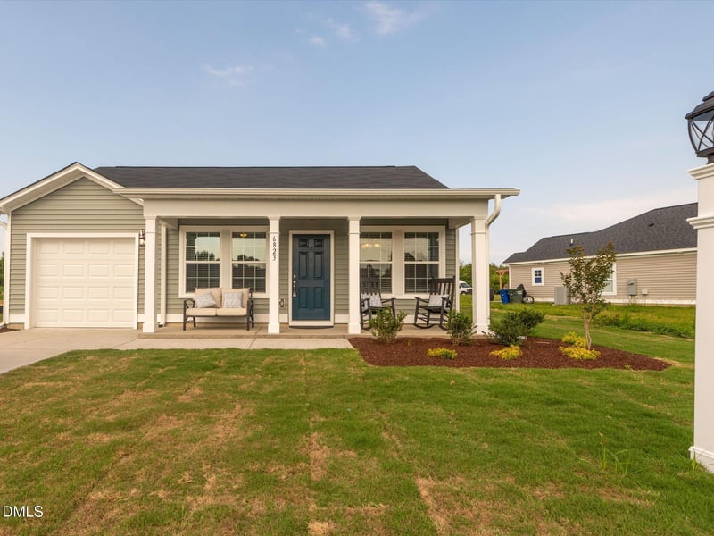 923 Rock Pillar Rd, Clayton, NC 27520