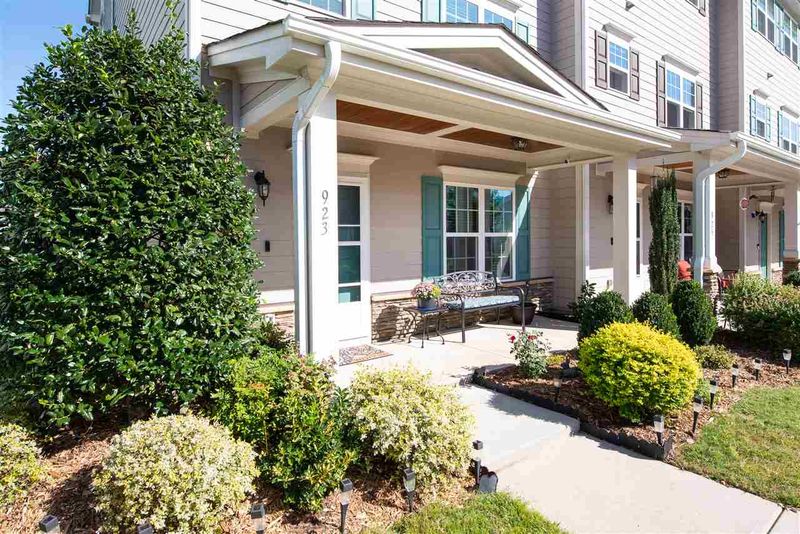 923 Shoofly Pa, Apex, NC 27502