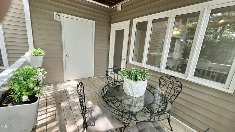 923 Springfork Dr, Cary, NC 27513