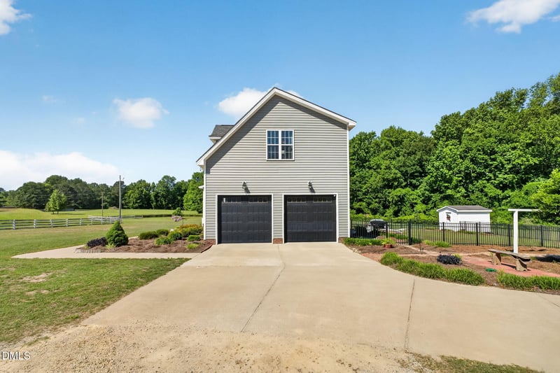 923 White Memorial Church Rd, Willow Springs, NC 27592