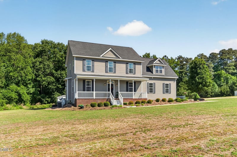 923 White Memorial Church Rd, Willow Springs, NC 27592