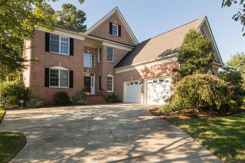 9233 Sanctuary Ct, Raleigh, NC 27617