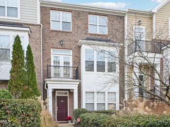 9238 Wooden Rd, Raleigh, NC 27617