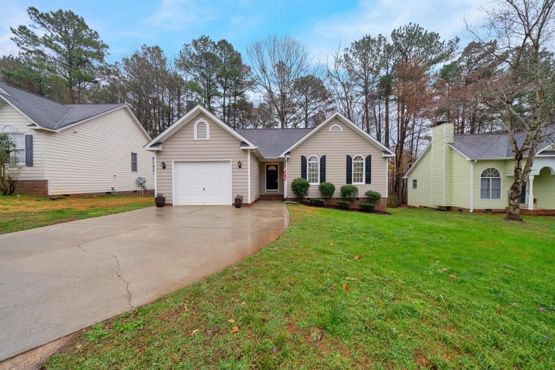 924 Amersham Ln, Wake Forest, NC 27587