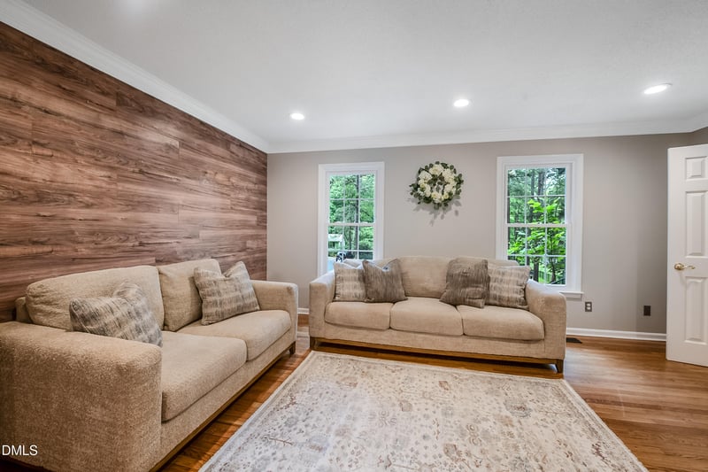 924 Carnoustie Cir, Cary, NC 27511