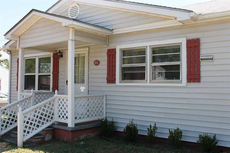 924 Hobbs St, Clayton, NC 27520