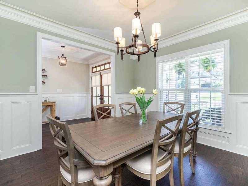 924 Hollymont Dr, Holly Springs, NC 27540
