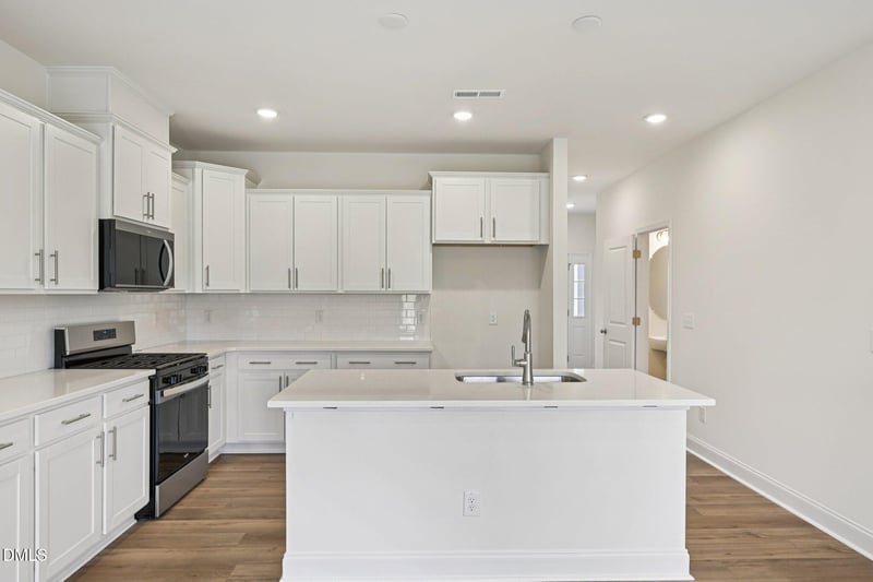 924 Kensley Grove Ln #63, Fuquay Varina, NC 27526