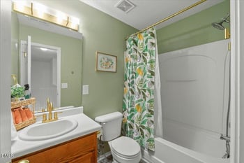 924 Mailwood Dr, Knightdale, NC 27545