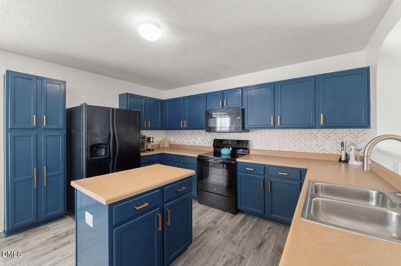 924 Mailwood Dr, Knightdale, NC 27545