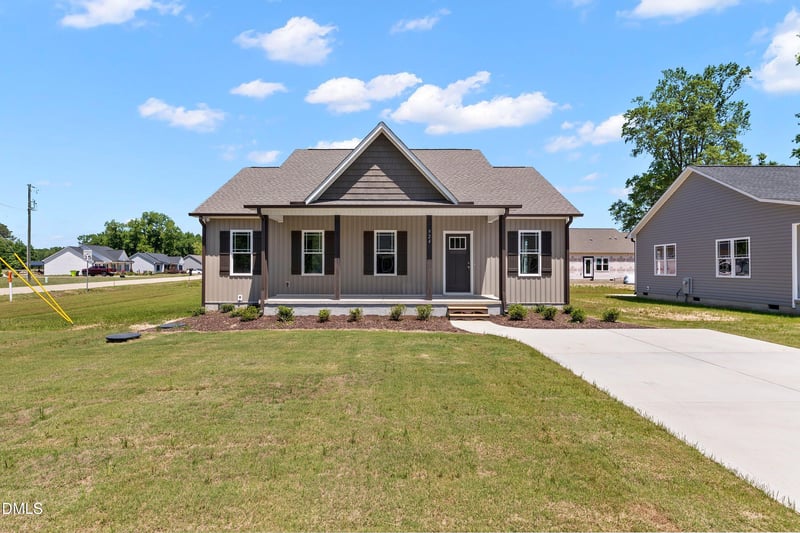924 Micro Rd, Selma, NC 27576