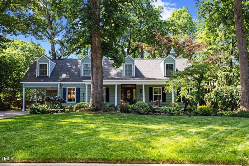 924 Pebblebrook Dr, Raleigh, NC 27609