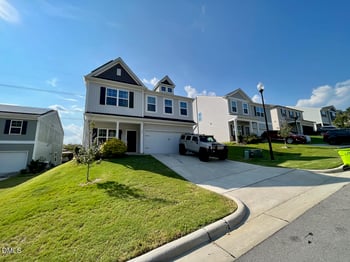 924 Peninsula Pl, Knightdale, NC 27545