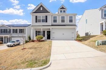 924 Peninsula Pl, Knightdale, NC 27545