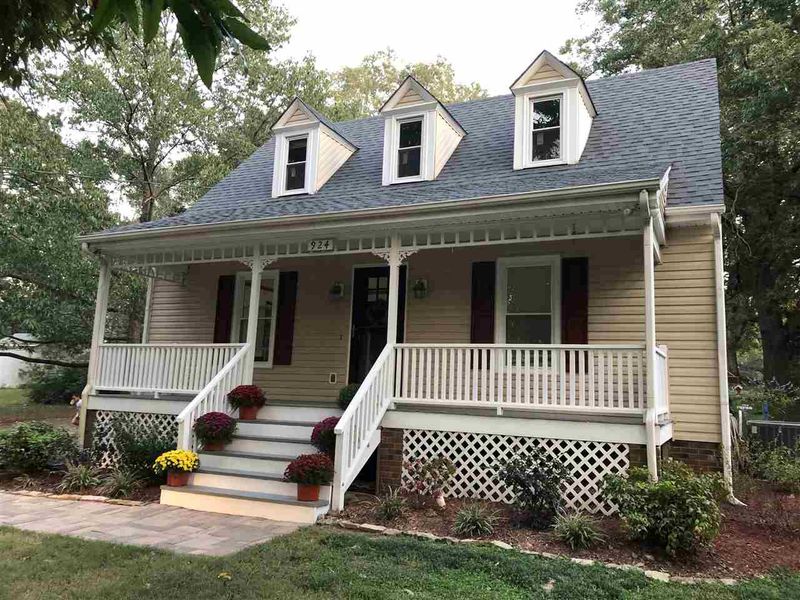 924 Ransdell Rd, Fuquay Varina, NC 27526
