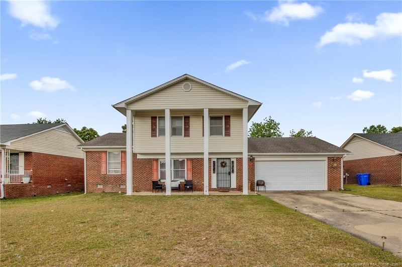 924 Scully Dr, Fayetteville, NC 28314