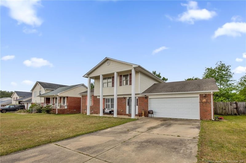 924 Scully Dr, Fayetteville, NC 28314