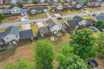 924 Scully Dr, Fayetteville, NC 28314