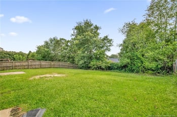 924 Scully Dr, Fayetteville, NC 28314