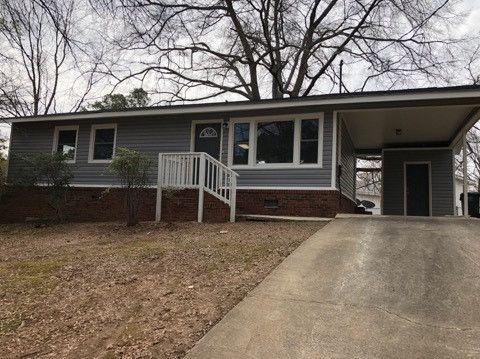 924 Seabrook Rd, Raleigh, NC 27610