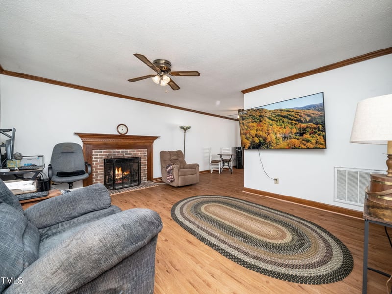 924 Skylar Ct, Wake Forest, NC 27587